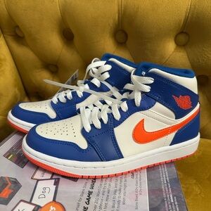 Air Jordan 1 Mid 'Knicks' Orange Blue Sneaker, Size 4.5 Brand New